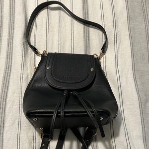 Sophiya - Zoe Convertible Small Backpack (Black)